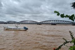 St-Louis-Le-pont-sur-le-Fleuve-Senegal